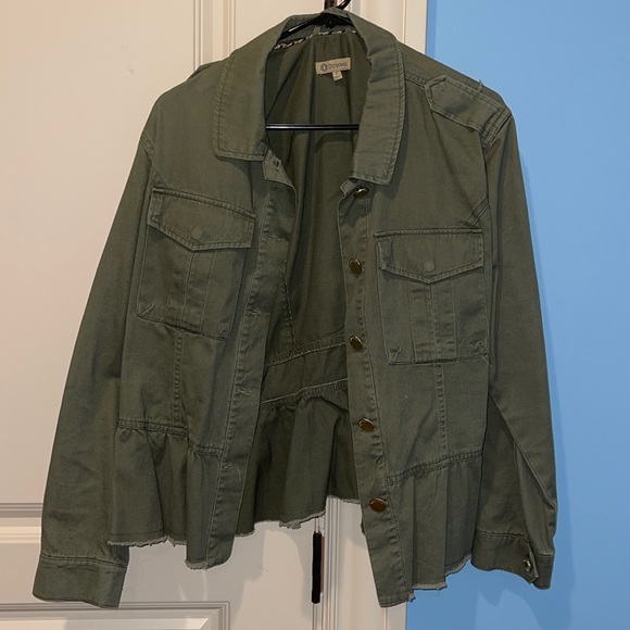 Army green jacket - Picture 1 of 3
